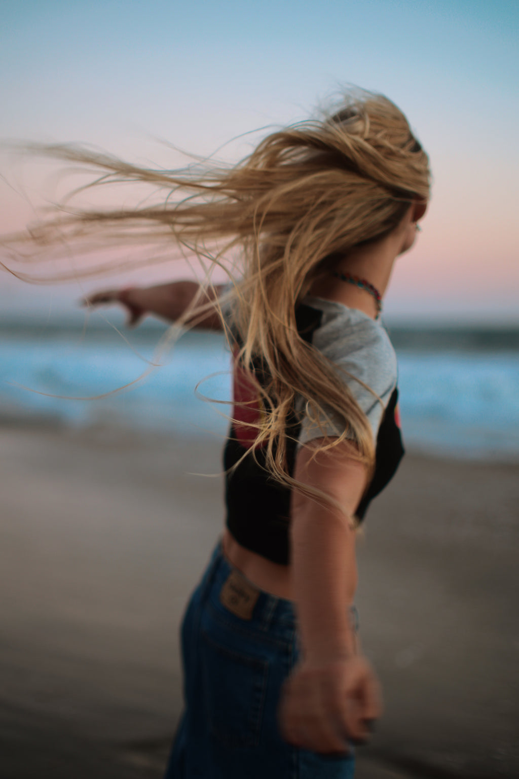 Color-Blocked Raglan Sleeve Crop Top